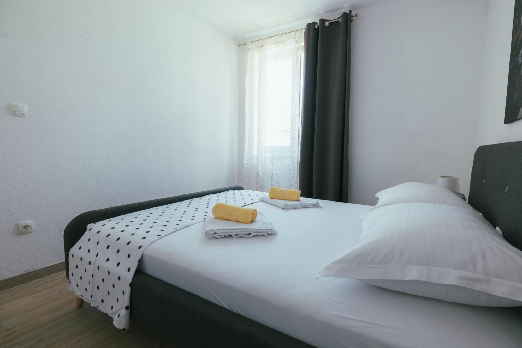 Apartments Marusic Makarska Exterior foto